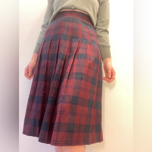 L.L. Bean Dresses & Skirts - 1980s Vintage Indie Grunge LL Bean Pleated Plaid Skirt